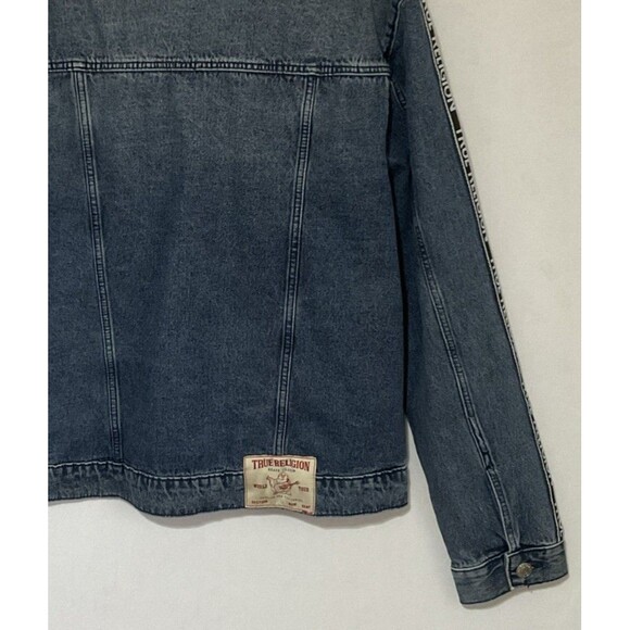 True Religion Denim Trucker Jacket Men's L Medium Wash Tape Logo NEW MSRP$179 - Picture 8 of 15